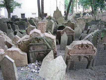 Еврейское кладбище в праге старое