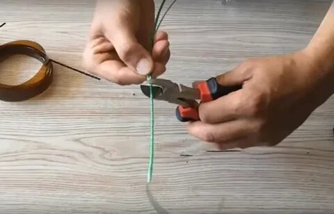Из бутылки сделать веревку