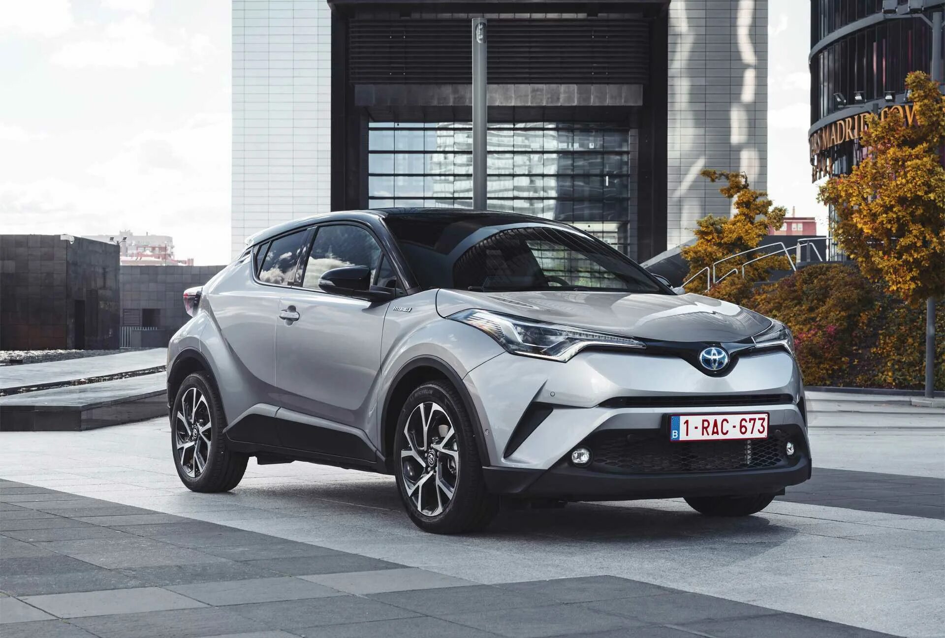 Тойота новая казахстан. Тойота гибрид Chr. Toyota c-HR 2016. Toyota c-HR 2020. Тойота Chr 2020.