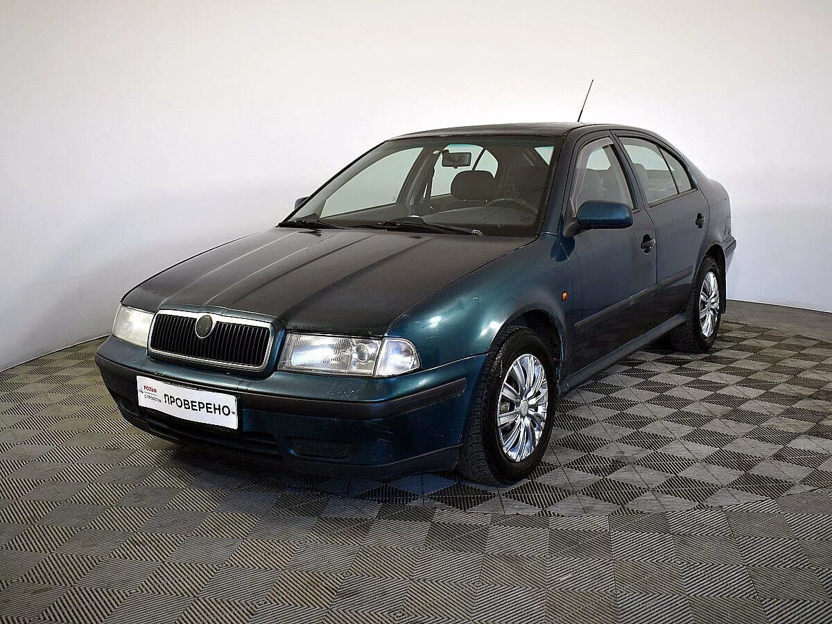 Шкода 98 года. Skoda Octavia 1998. Skoda Octavia 1998 1.8.