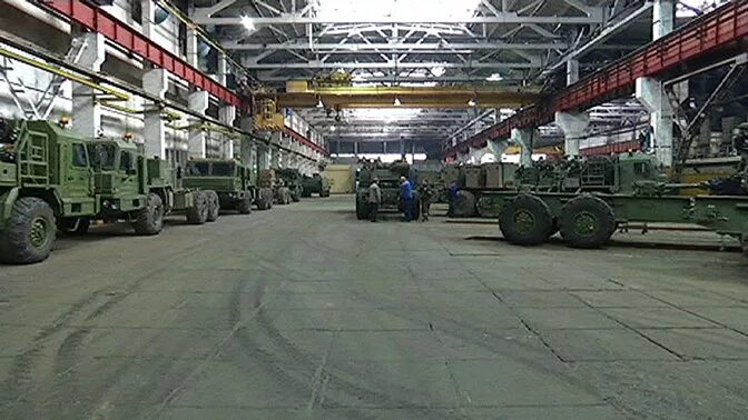 Ао «брянский автомобильный завод» (баз. Брянский автомобильный завод брянск. Брянский завод колесных тягачей-алмаз-антей. Баз в брянске. Баз брянский автозавод.