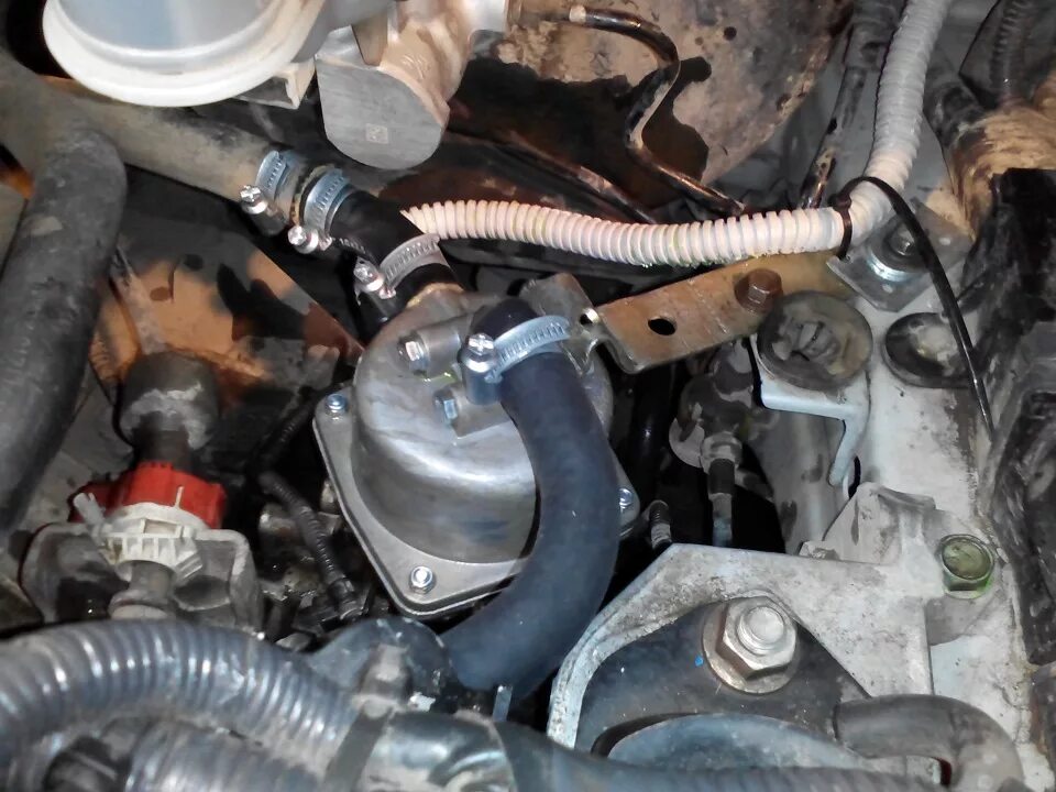 Подогрев дизеля установка. Подогреватель двигателя 220в на nissan. подогреватель двигателя туксон 220в. предпусковой подогреватель на ниссан х трейл т32. подогрев 220 на ниссан санни.