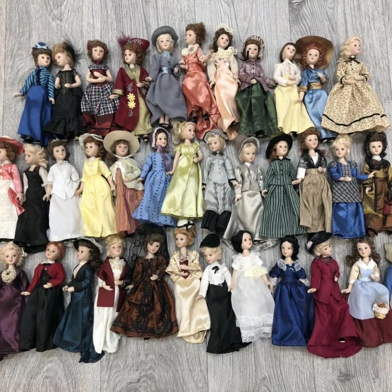 Куплю коллекцию кукол. Куклы ДЕАГОСТИНИ дамы эпохи коллекция. Куклы дамы эпохи ДЕАГОСТИНИ вся коллекция. Коллекция фарфоровых кукол дамы эпохи. Фарфоровые куклы ДЕАГОСТИНИ.