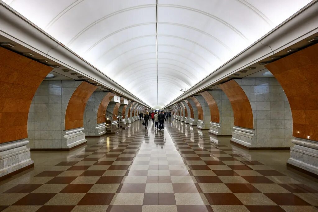 Парк победы желтой ветки. Парк Победы (станция метро, Москва). Станция парк Победы Arbatsko-Pokrovskaya. Метро парк Победы Москва. Парк Победы (станция метро, Санкт-Петербург).