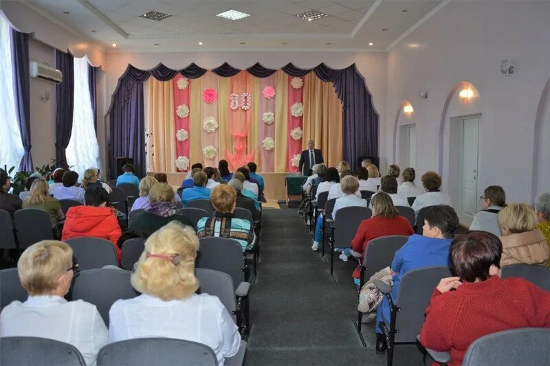 интернат для престарелых no 2. кгбу хабаровский дом интернат для престарелых и инвалидов. кгбу комсомольский на амуре дом интернат для престарелых и инвалидов. хабаровский дом-интернат для престарелых и инвалидов 1. дом интернат 2 хабаровск.