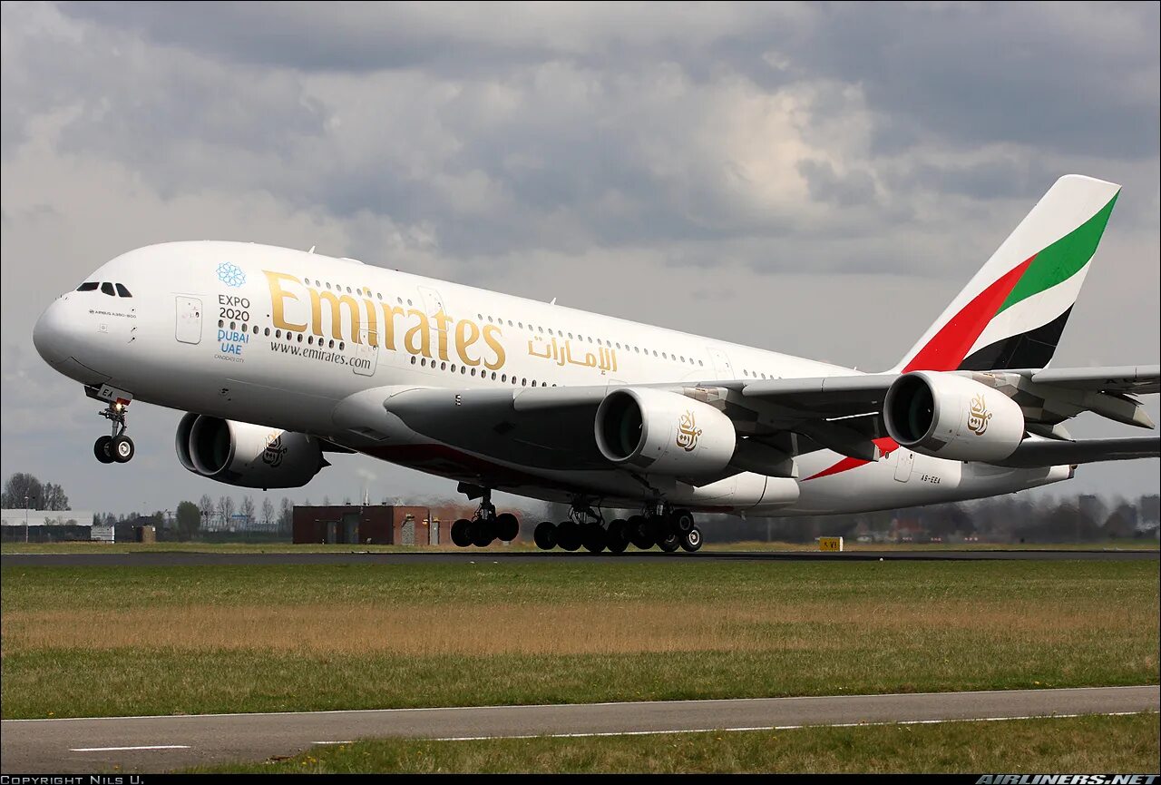 эйрбас а380 800. самолет компания аэробус а 380. пассажирский самолёт аэробус а380. эйрбас 380. самолет airbus a 380.