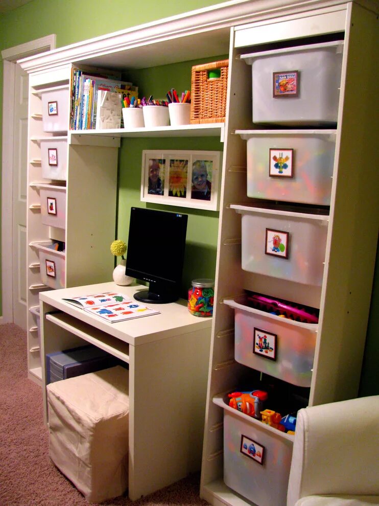Как правильно организовать комнату. Хранение игрушек в детской. Организация места для хранения игрушек. Организация пространства в детской. Хранение игрушек в детской идеи.