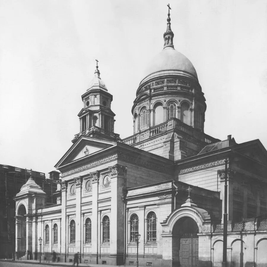 Храм троицы на маросейке. Покровка 13 храм живоначальной троицы. Храм троицы на грязех. Храм троицы живоначальной на грязех у покровских ворот. Покровка 13 храм живоначальной троицы.