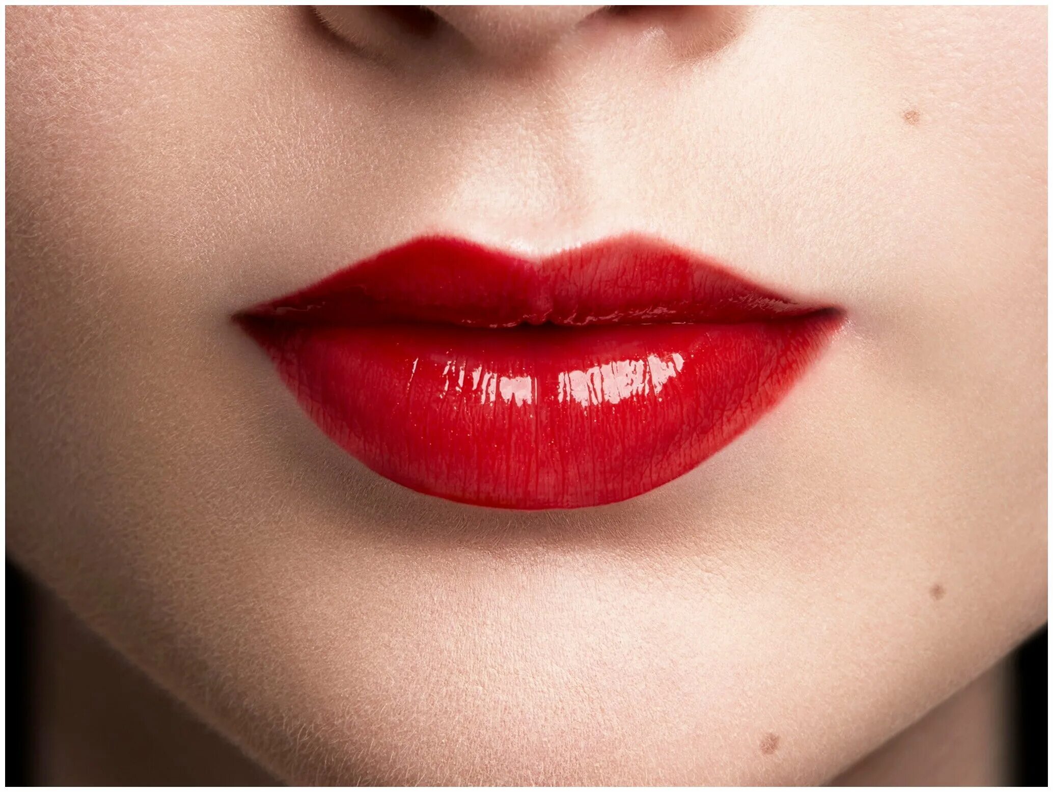 Губы карамель. Помада матовая карамельная. Губы карамель. Леденец губы на палочке. Татуаж губ.