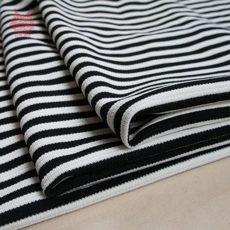 Bonprix bodyflirt платье. ткань в полоску. черное платье с белой отделкой. платье черное с белым. полосатая ткань черно белая.