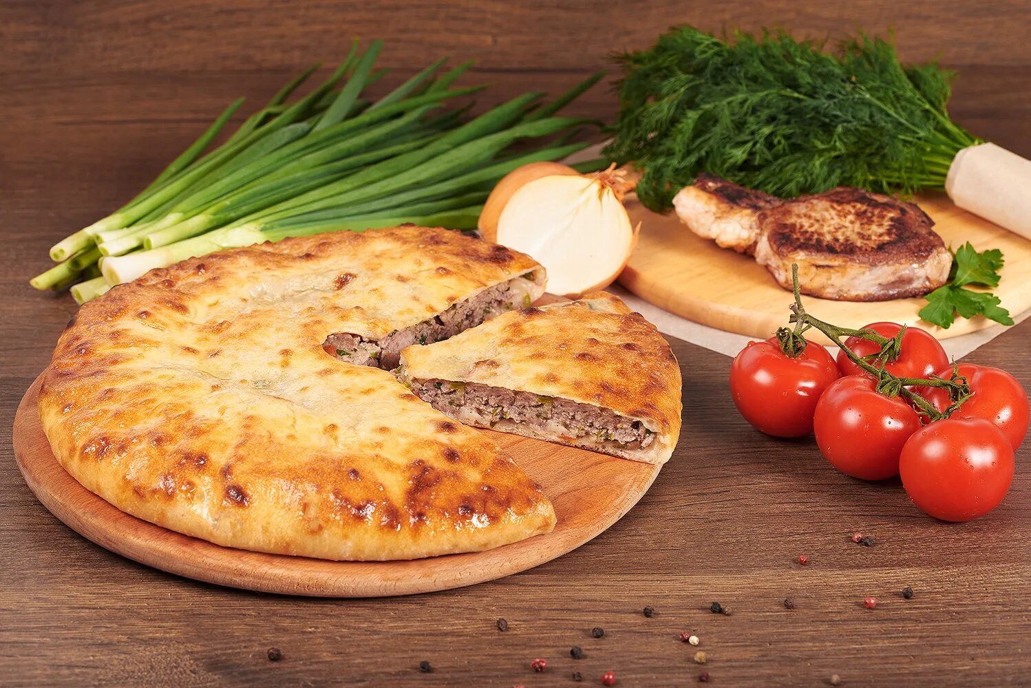 Картофчин осетинский. Осетинский пирог. Три осетинских пирога. Три пирога осетинские пироги. Осетинские пироги.