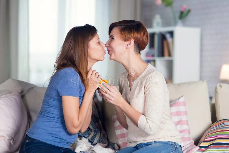 Girl and boy on the Armchair kissing. 2 Amature girls kissing on the Couch Cat Ears. Лесбияночки разговоры