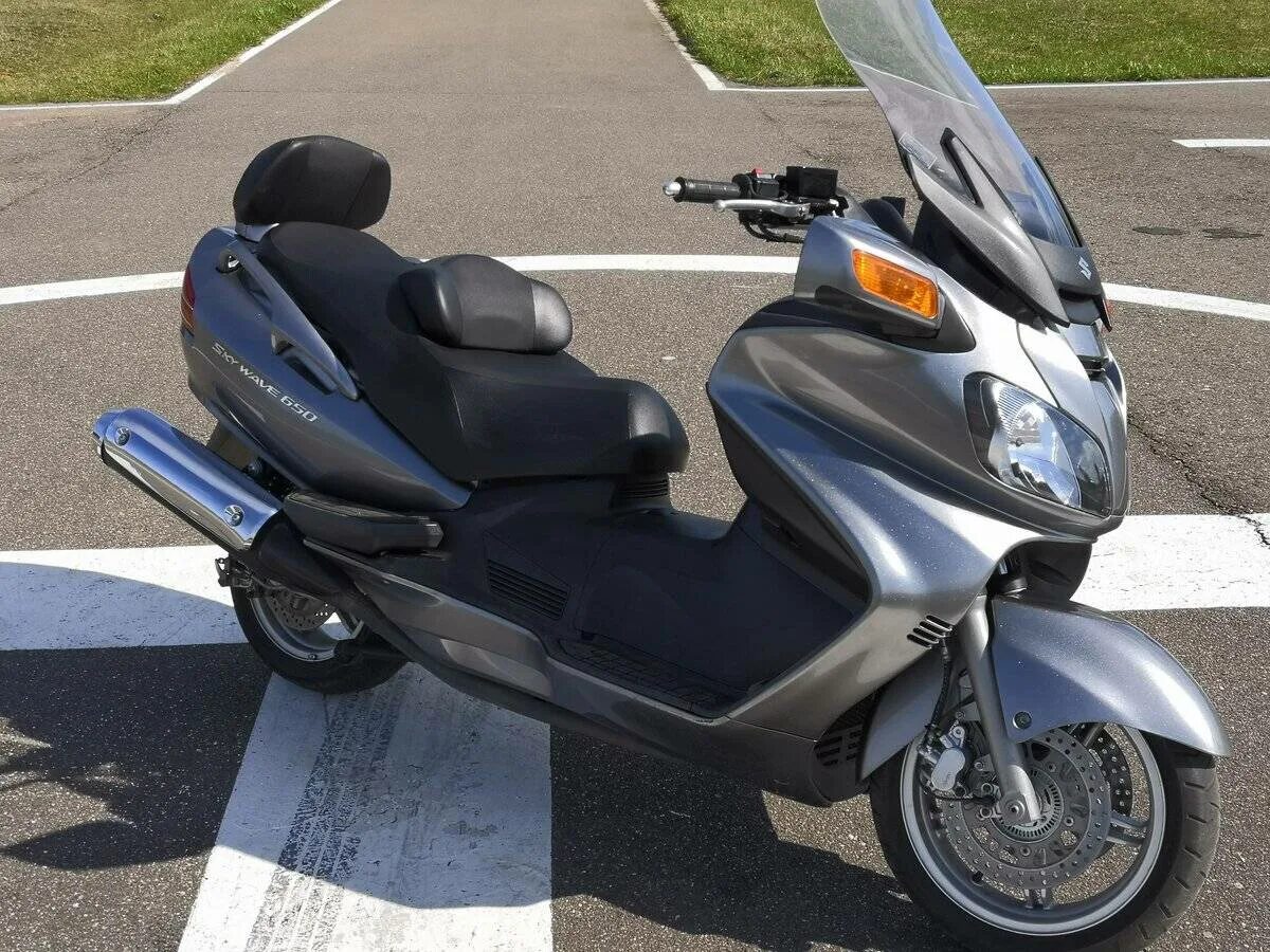 Suzuki макси скутер skywave 650. Скутер suzuki burgman 650. Suzuki burgman skywave 650. Suzuki skywave 650. Сузуки скайвэй 650.