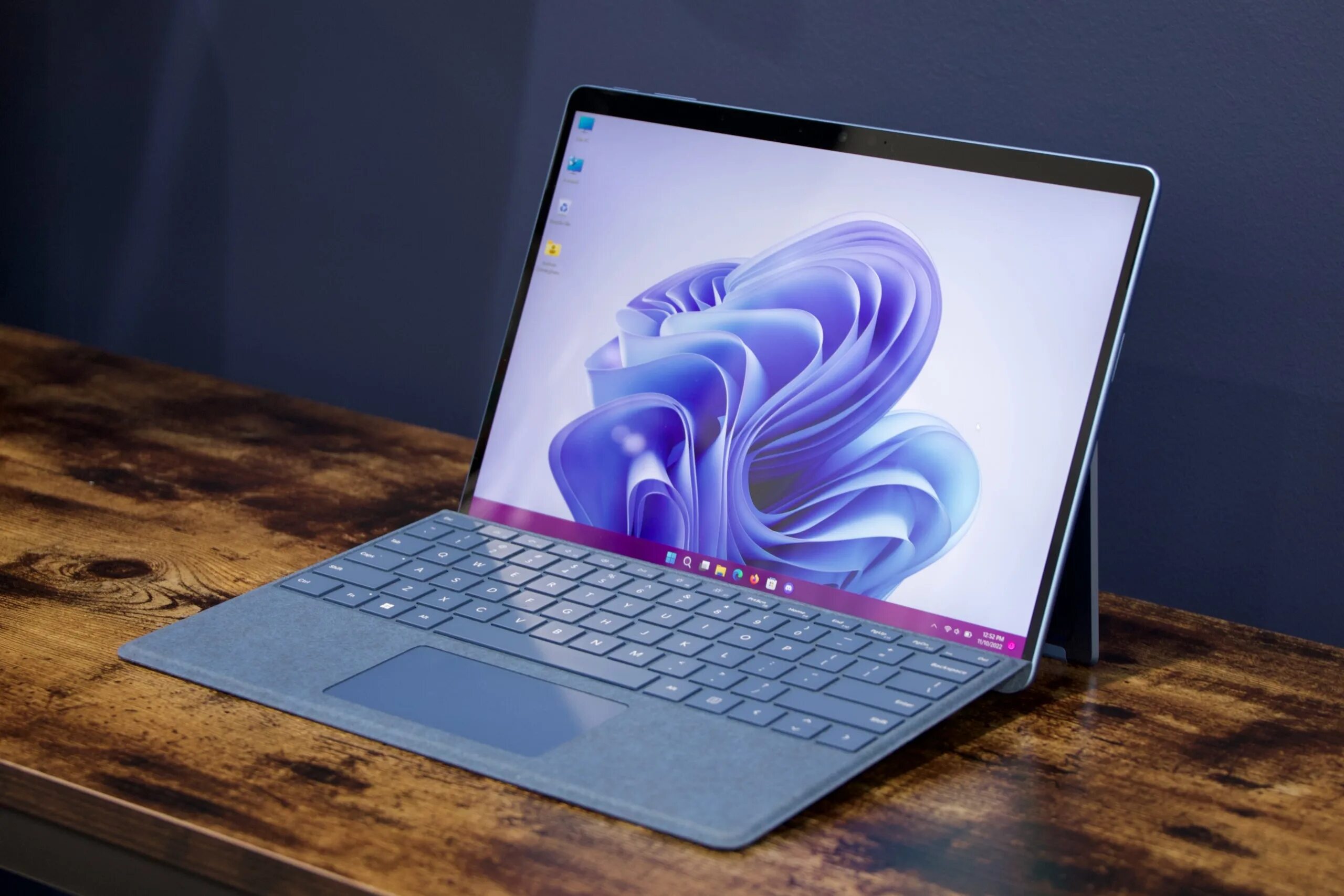 Surface pro 9 обзор. Surface pro 9. планшет surface pro 7. surface laptop 6. планшет microsoft surface pro 8.