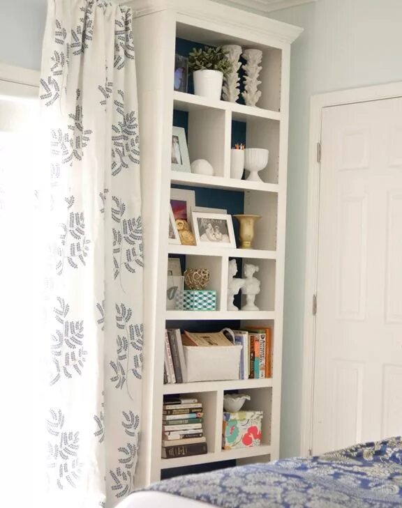 Переделка стеллажа икеа в интерьере спальни IKEA HACK : 21 idées pour transformer un meuble avec des palettes ! Mobilier de