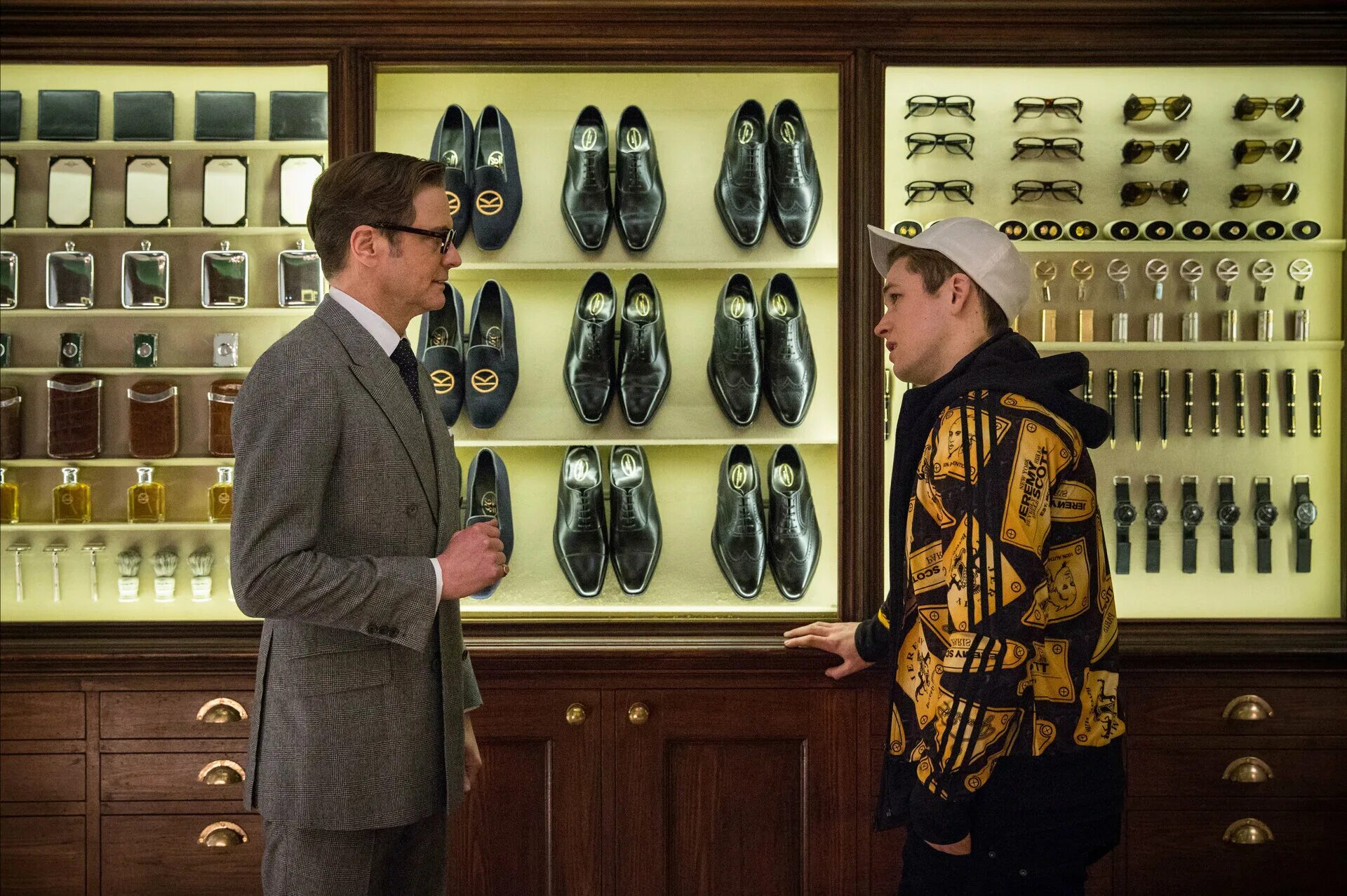 Kingsman секретная служба 2. колин ферт кингсмен. Kingsman секретная служба 2. кингсмен секретная служба тэрон эджертон. колин ферт кингсман.