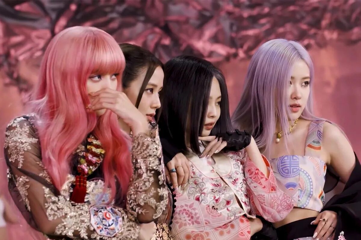 Blackpink loco loco. Группа блэк пинк 2025. группа blackpink роуз. группа blackpink розэ. блэк пинк how like.
