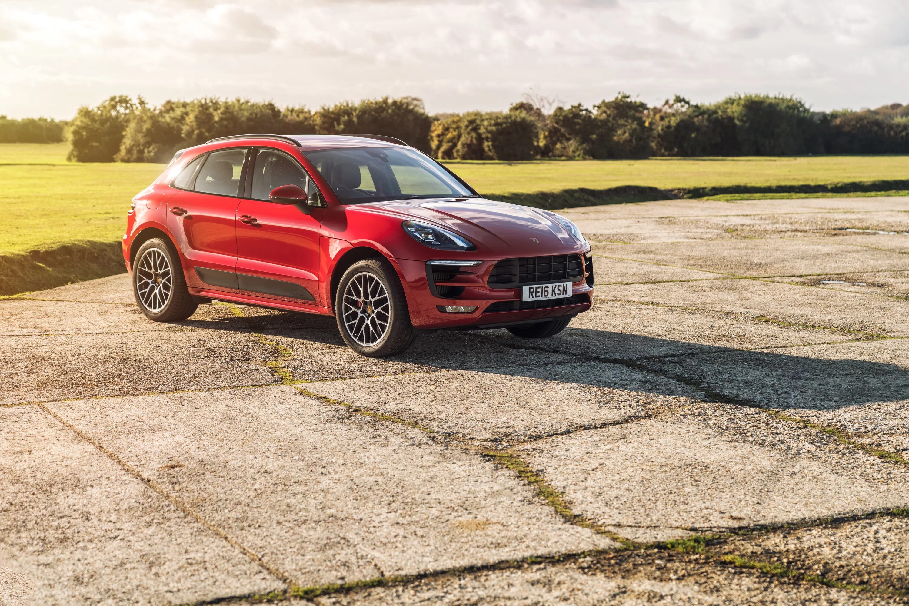 2021 Porsche Macan GTS (UK) - Imagini de fundal și fotografii Car Pixel