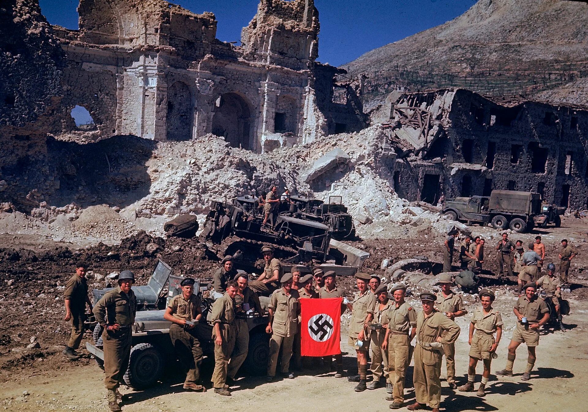 Вторая мировая фотографии. Монте-Кассино 1944. Штурм Монте Кассино.
