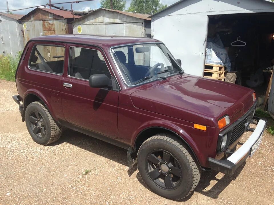 Lada 4x4 3D 1.7 бензиновый 2013 Яшма М-ка на DRIVE2