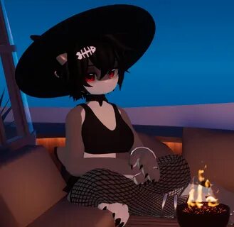 sqib.gumroad.comlSabreanTheShark. 