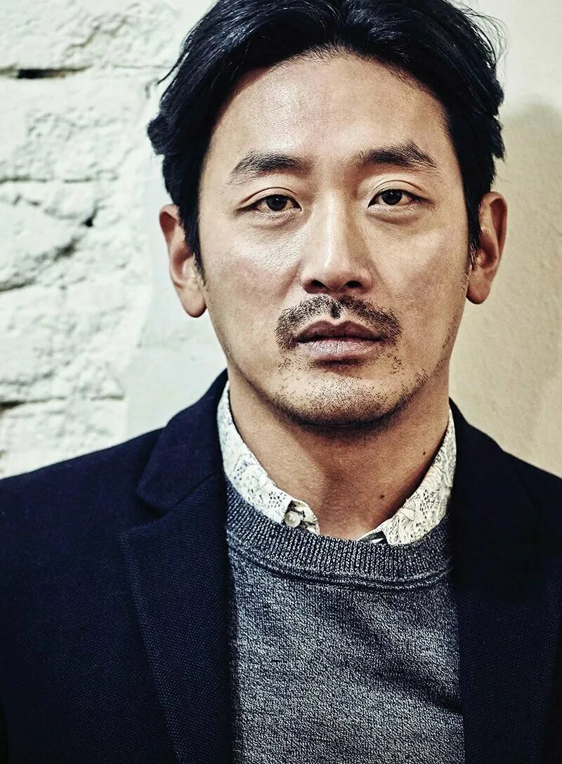 чон ву. хан юнг джа генеральный директор studio mir. кан хан су. чон хан. чон хан.