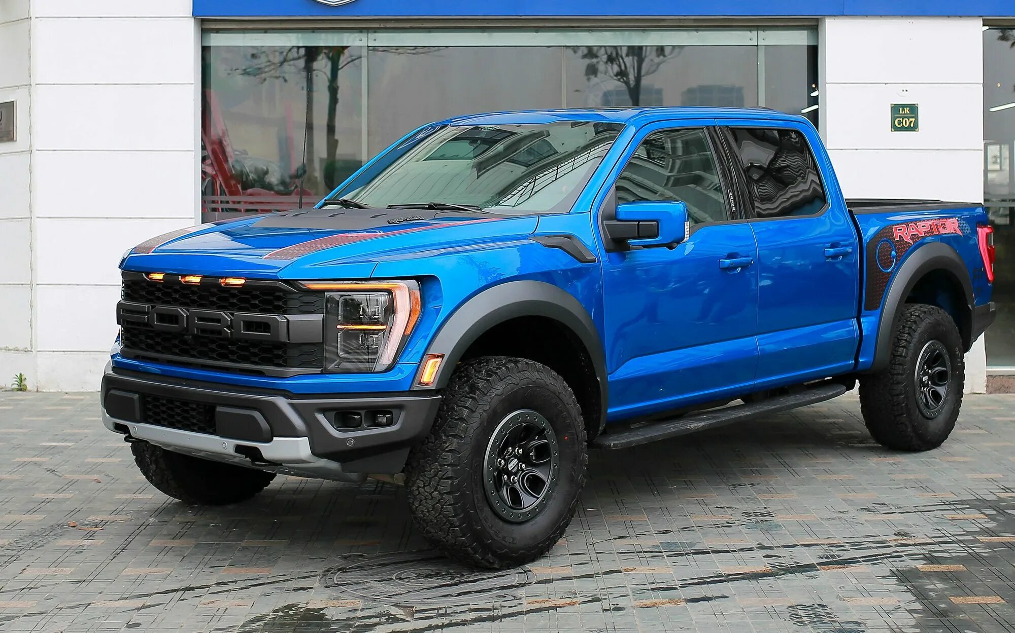 Купить форд 150 в россии. Ford f150 Raptor 2022. Ford Raptor 2022. Ford 150 Raptor 2022. Форд f150 Раптор 2022.