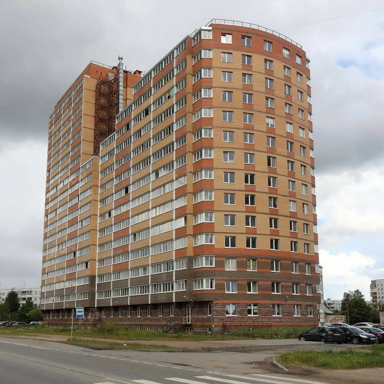 Дом в г тосно. Тосно шоссе барыбина 10а. жк в тосно. жк островский тосно. барыбина 10а тосно фото.