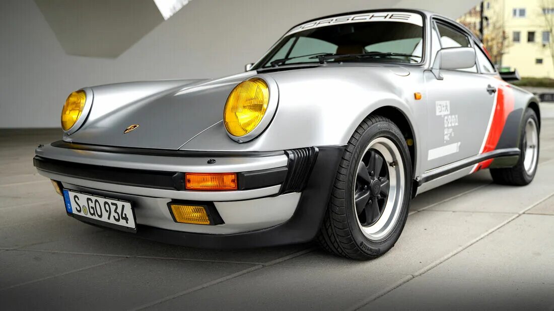 Как получить порше. Porsche 911 930 turbo cyberpunk 2077. porsche турбо 911 ii (930). порше 911 cyberpunk 2077. porsche 911 turbo 930 cyberpunk.