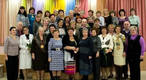 Учителя школы 36 города курска. Школа 70 барнаул учителя. Школа 113 барнаул. Школа 48 барнаул. 48 школа оренбург директор.