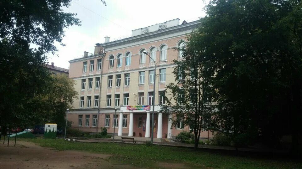 Школа 1847 москва. Школа имени поповича москва. Усиевича 31а школа. Школа 1847. Гбоу итш им поповича 1847.