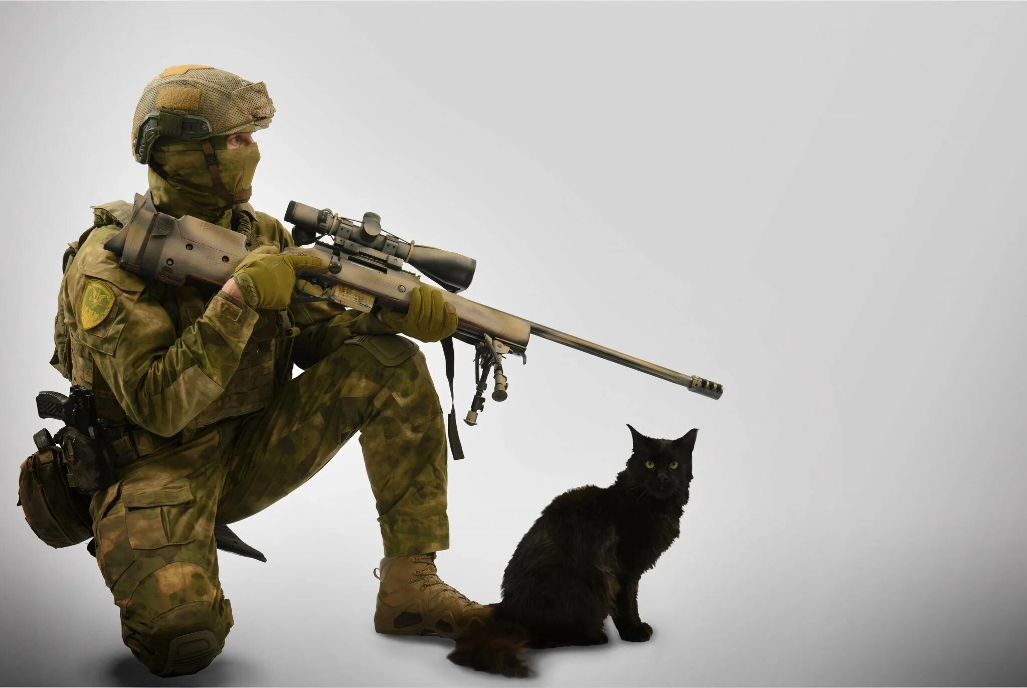 Вежливый солдат. Росгвардия календарь спецназ и котики. Вежливые люди с котом. Кот военный. Спецназ вежливые люди.