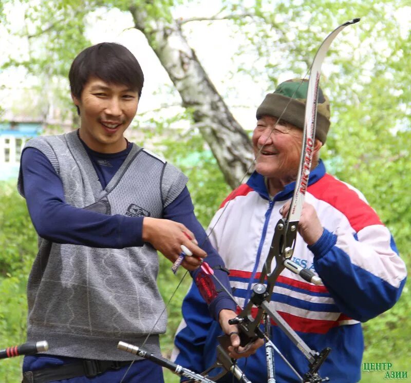 декада инвалидов кызыл. проблемы инвалидов. учреждения для инвалидов. департамент социальной политики кызыла мэрии. баталовой.