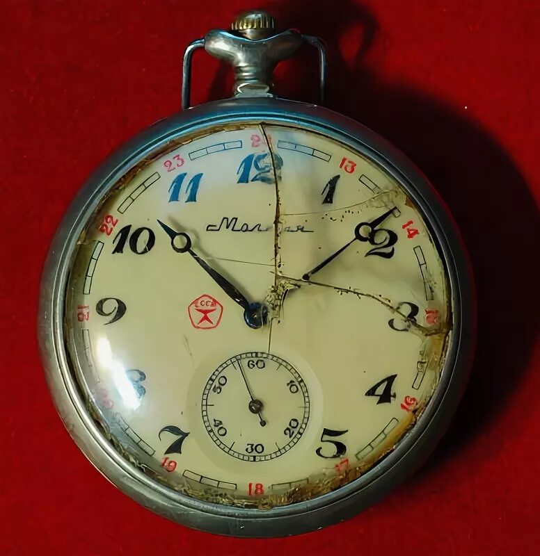 Карманные часы молния 105542. Часы молния антимагнитные. Часы молния 1956. Часы молния авито