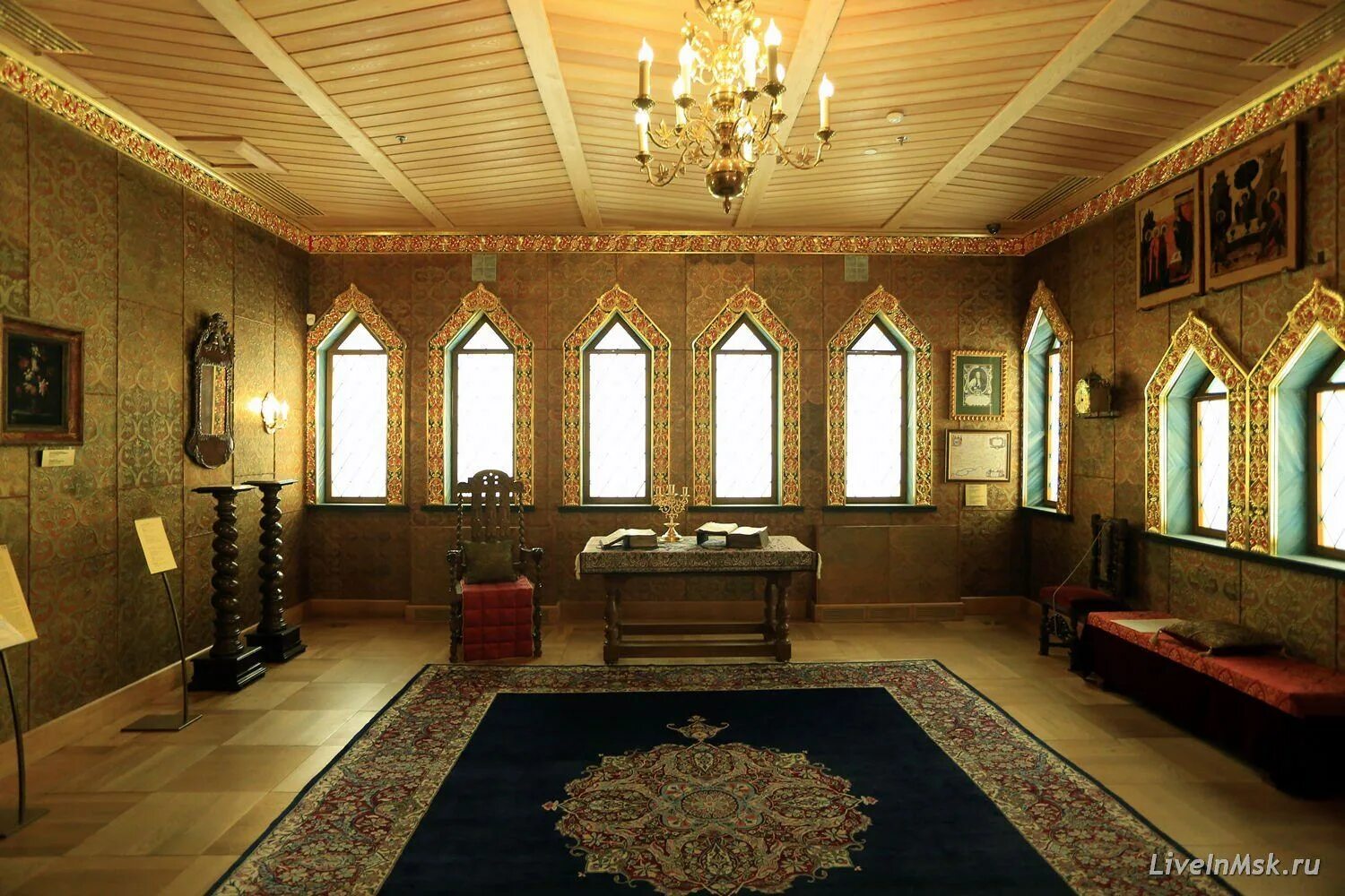 Дворец царя алексея михайловича хоромы царя. Дворец царя алексея михайловича в музее-заповеднике коломенское. Музей коломенское в москве внутри. Коломенский дворец хоромы царя. Дворец царя алексея михайловича хоромы царя.