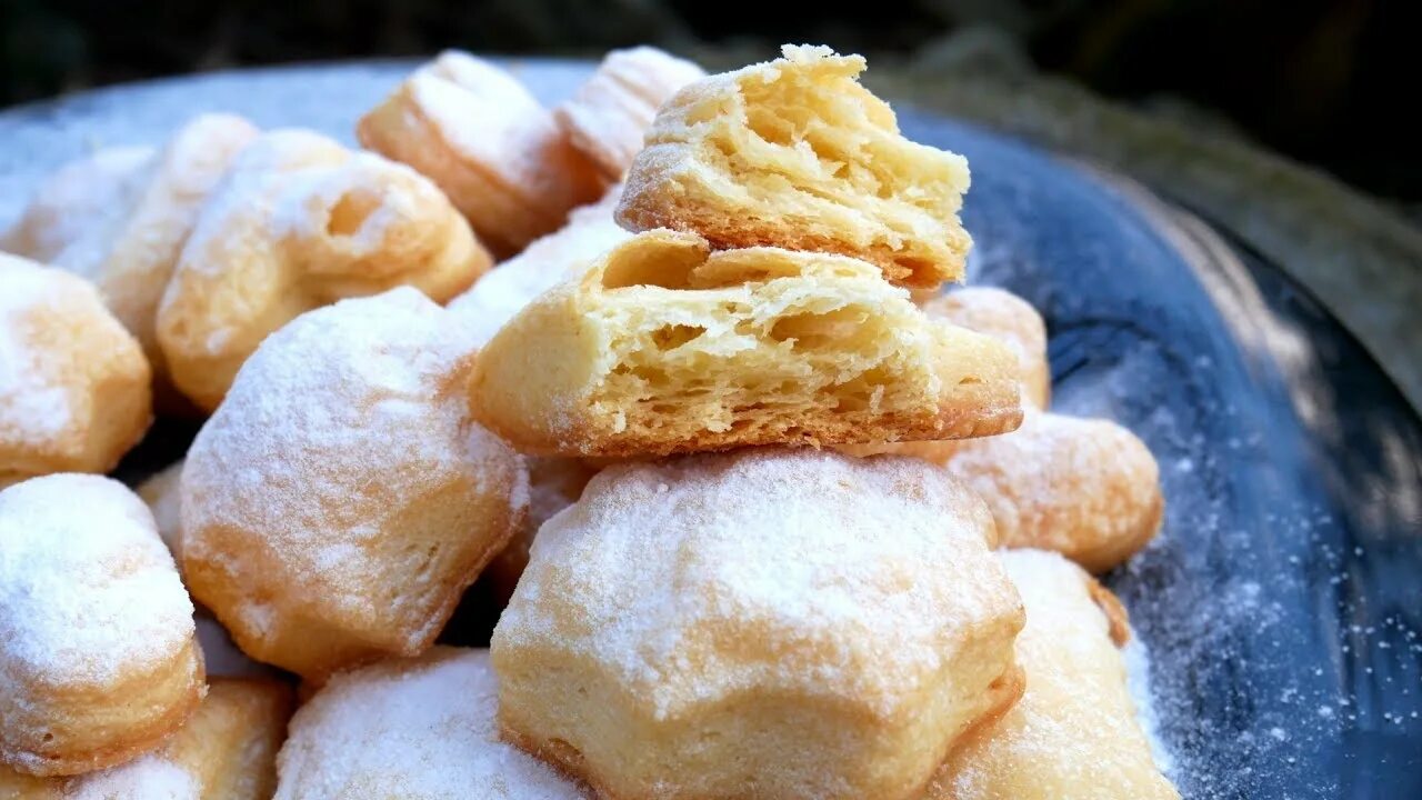 Печенье наполеон галетное. Печенье бонапарт. Галетное печенье затяжное. Печенье наполеон галетное. Печенье наполеон.