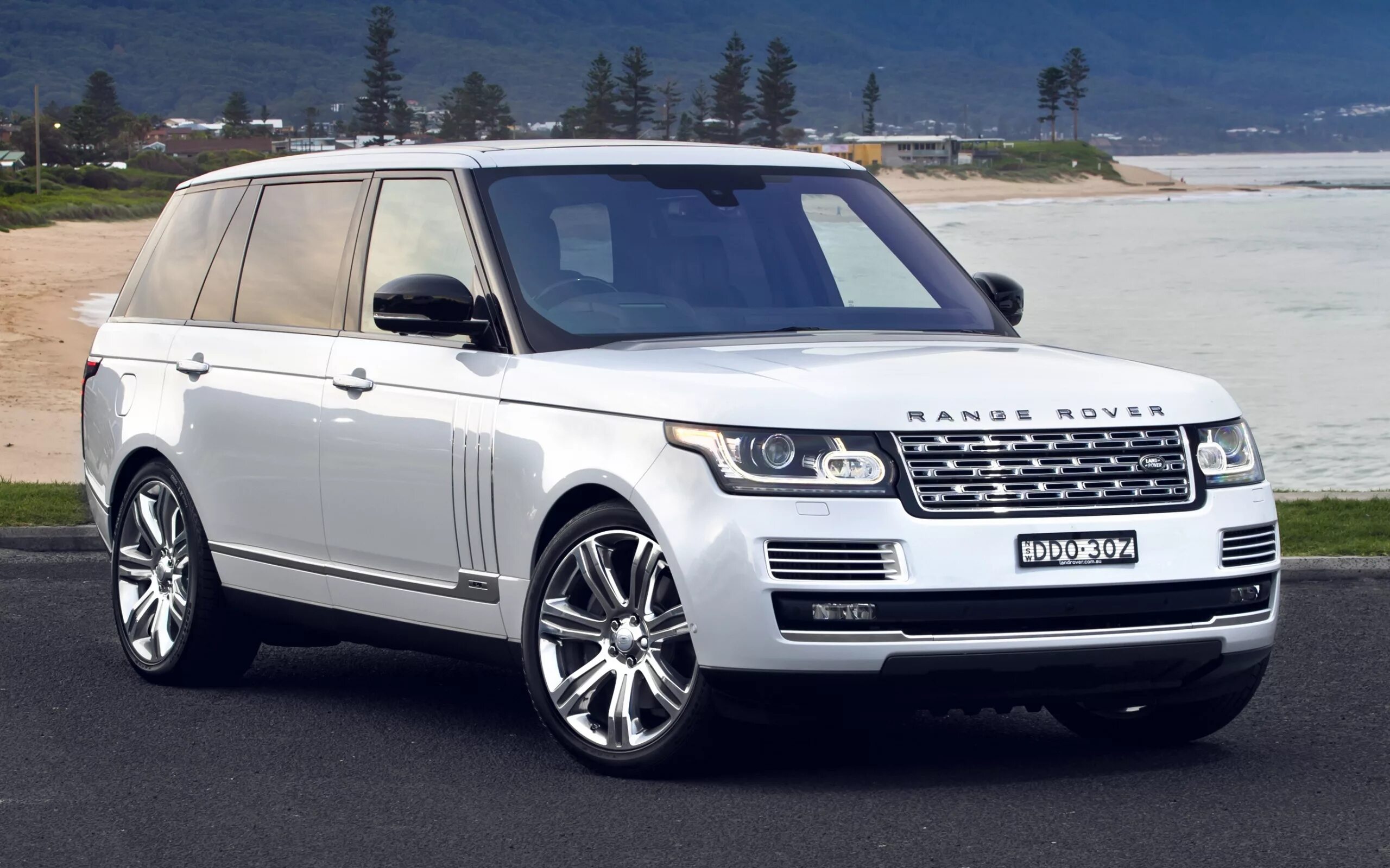 Рендж ровер ровер. Ленд ровер рендж. Range rover 3d. Ровер рендж ровер 2013-. Range rover d.