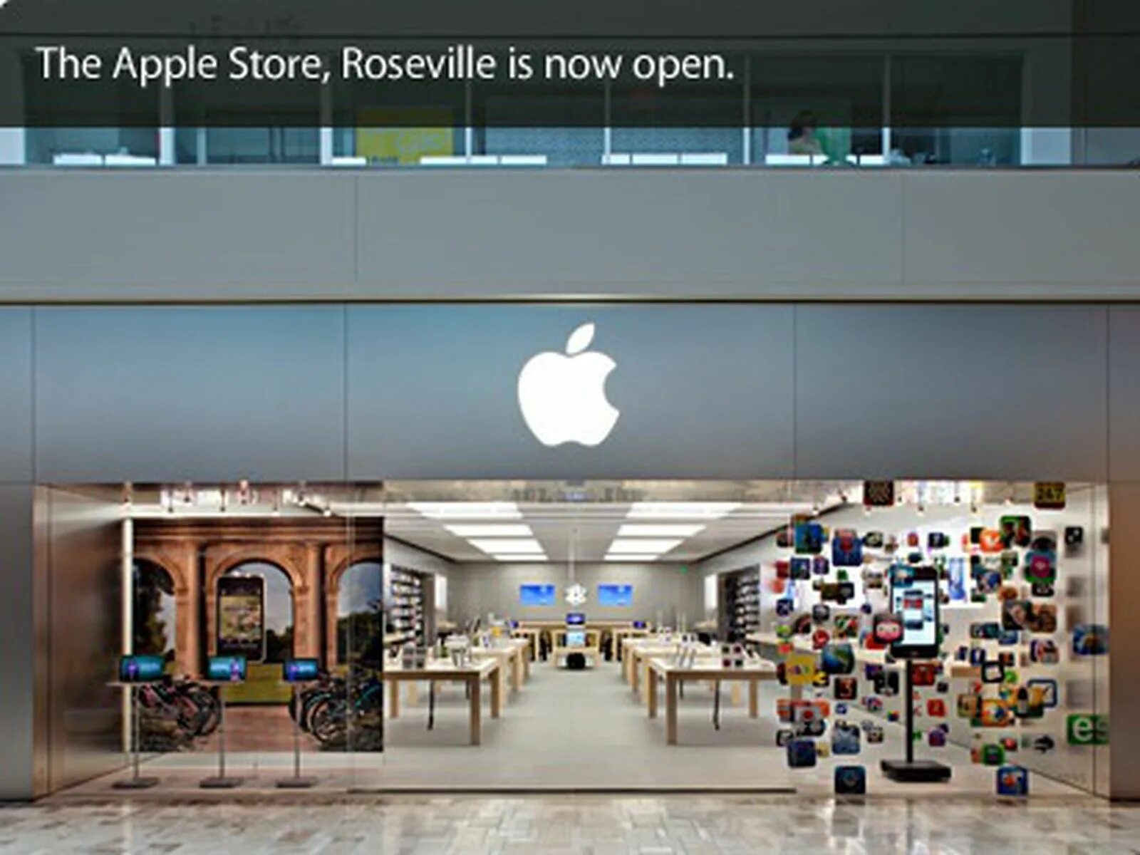Apple store в россии. Магазин Apple. Apple Store. Магазин эпл. Магазин Apple айфоны.