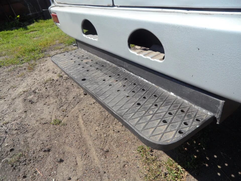 Порог водительский газель 3207. Выдвижная ступенька газель некст. Выдвижная подножка газель бизнес. Порог газ 3302. Выдвижная подножка газель некст.