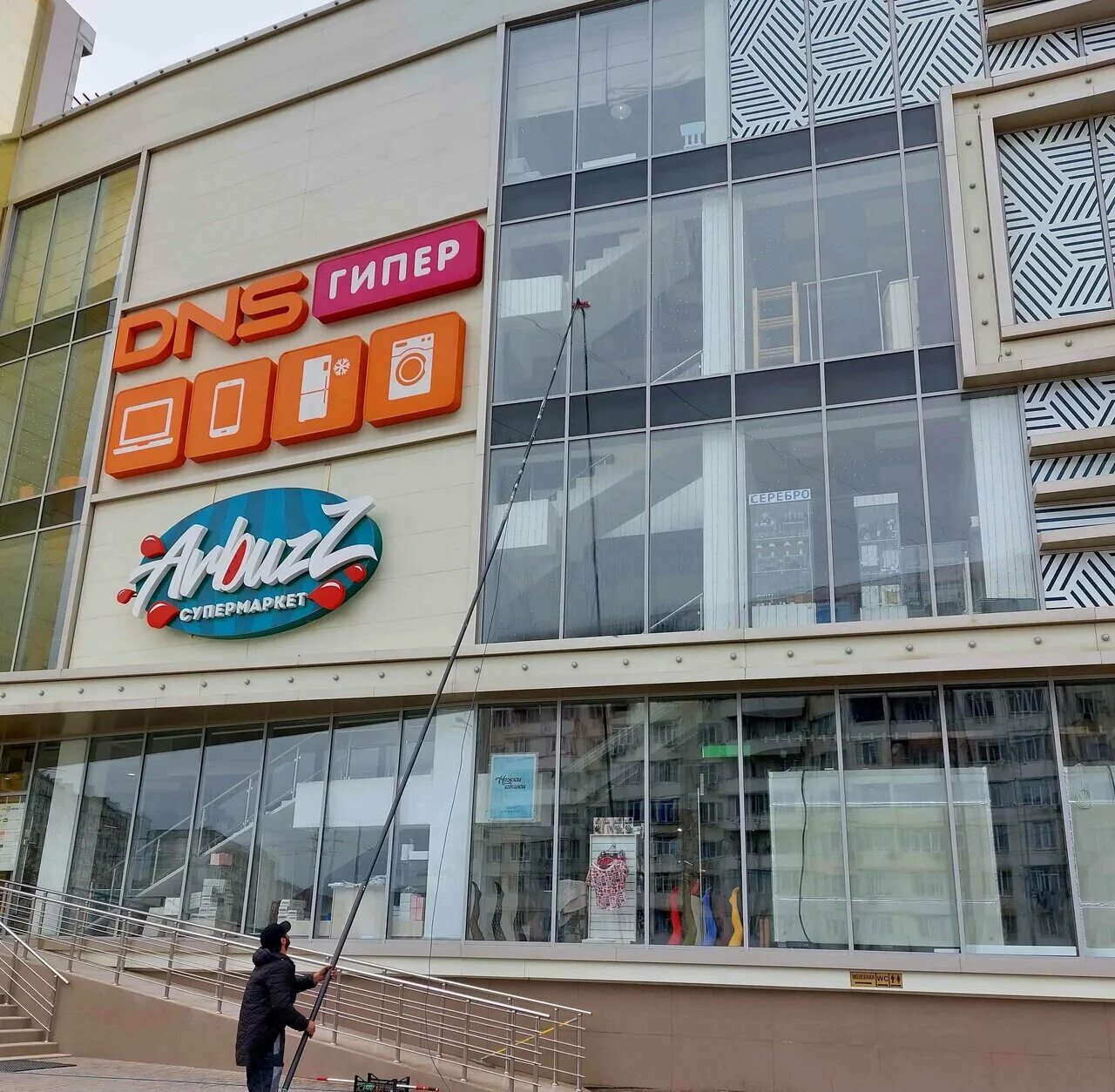 банкетный зал алые паруса в махачкале. белый парус махачкала. белый парус анапа. алые паруса махачкала ресторан номер. улица магомеда гаджиева в махачкале.