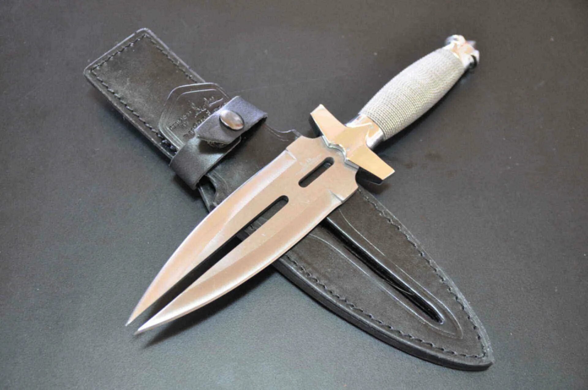 Нож Дабл Шедоу. Нож Double Shadow Dagger. Double Shadow Gil Hibben. Финка обоюдоострый стилет.