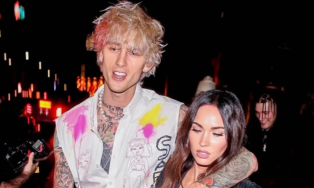Machine gun kelly и меган фокс. Mgk и меган фокс 2021. Mgk и меган фокс,на vma 2021. Machine gun kelly megan fox. Меган фокс и machine gun kelly 2022.