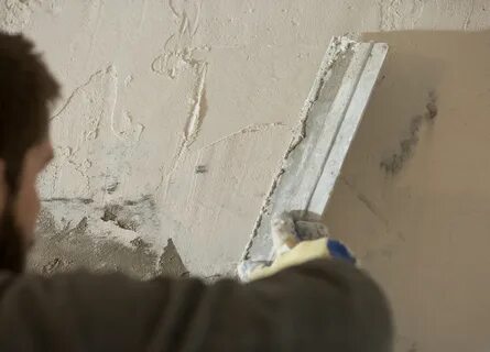 Сначала штукатурка потом шпаклевка