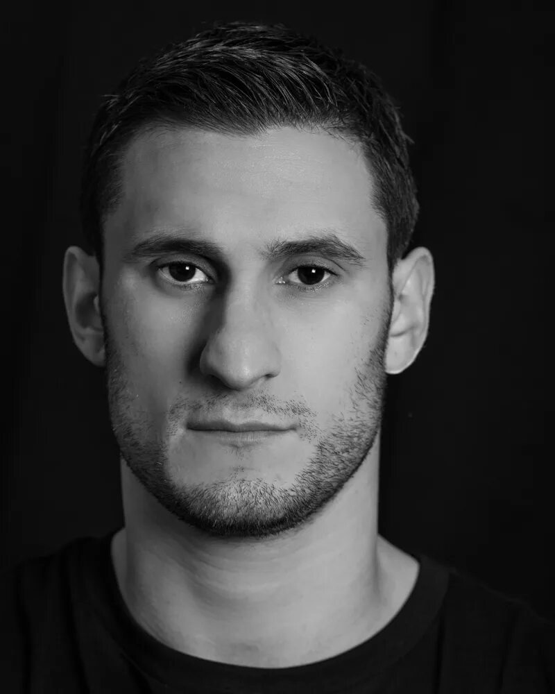 Дэнни дайер. Джош с роли. Джош дюамель молодой. Джош стюарт. Джош гад роли.
