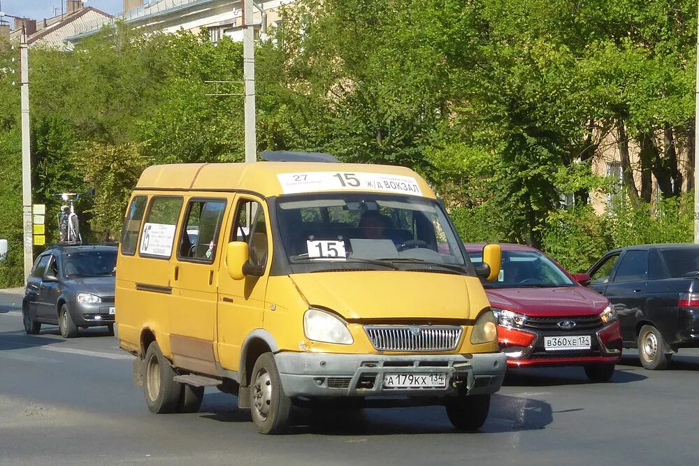 Автобус 15р первомайская. ГАЗ 322131 95. Маршрутка 15. Автобус 15 Волгодонск. Волгоград Газель 98 Жилгородок.