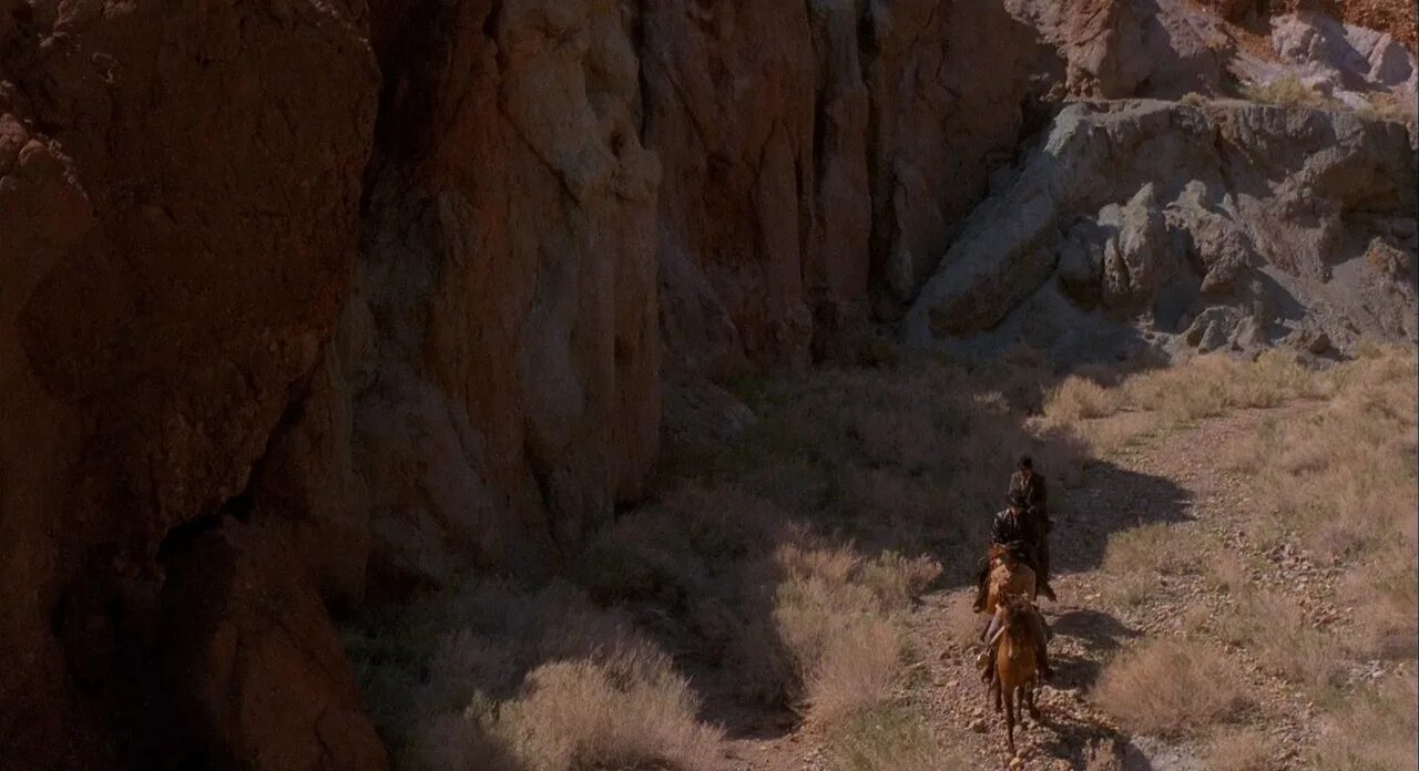 Дрожь земли фильм 1989 3. Дрожь земли остров крикунов 2020. Дрожь земли даты выхода. Дрожь земли фильм 2018 грабоиды. Шрайкер фильм дрожь земли.