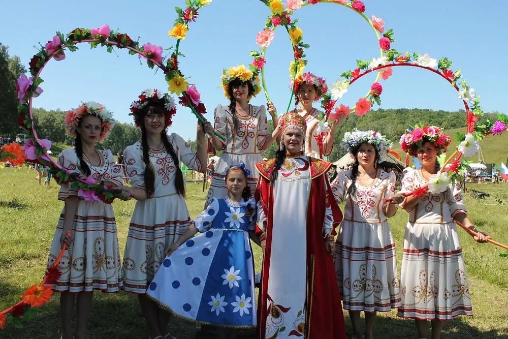 Околица мценск 2024. Околица мценск 2024. День деревни. Околица мценск 2024. Троицкие хороводы в орловском полесье 2023.