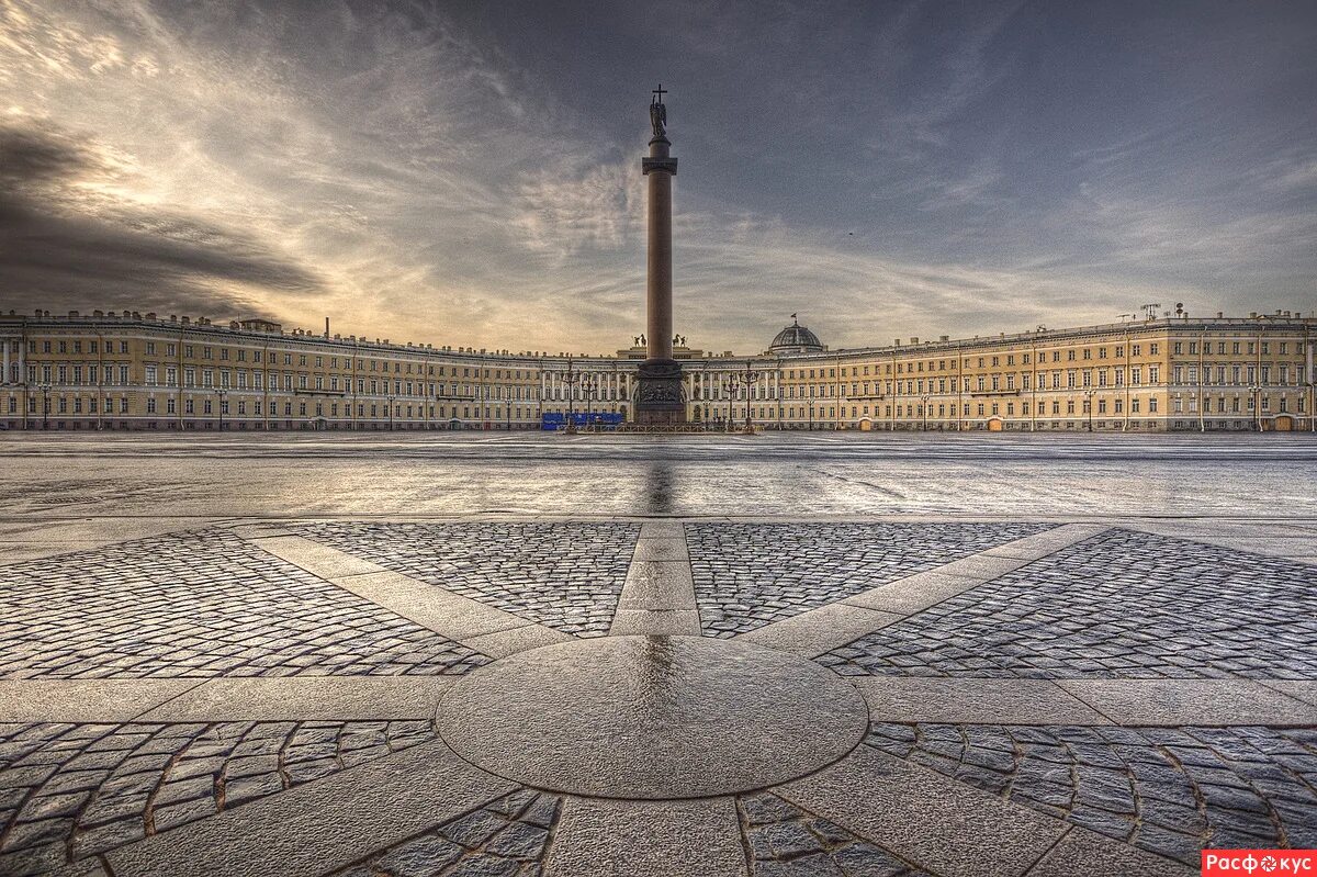 дворцовая площадь в санкт-петербурге. Palace square the magnificent. дворцовая площадь и александровская колонна в санкт-петербурге. главная площадь санкт-петербурга. дворцовая площадь и исаакиевский.
