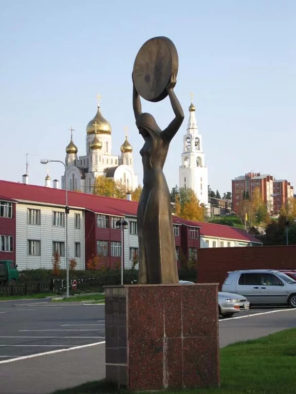 памятники хмао. памятники хмао. памятник ленину ханты-мансийск. памятники хмао. памятники хмао.