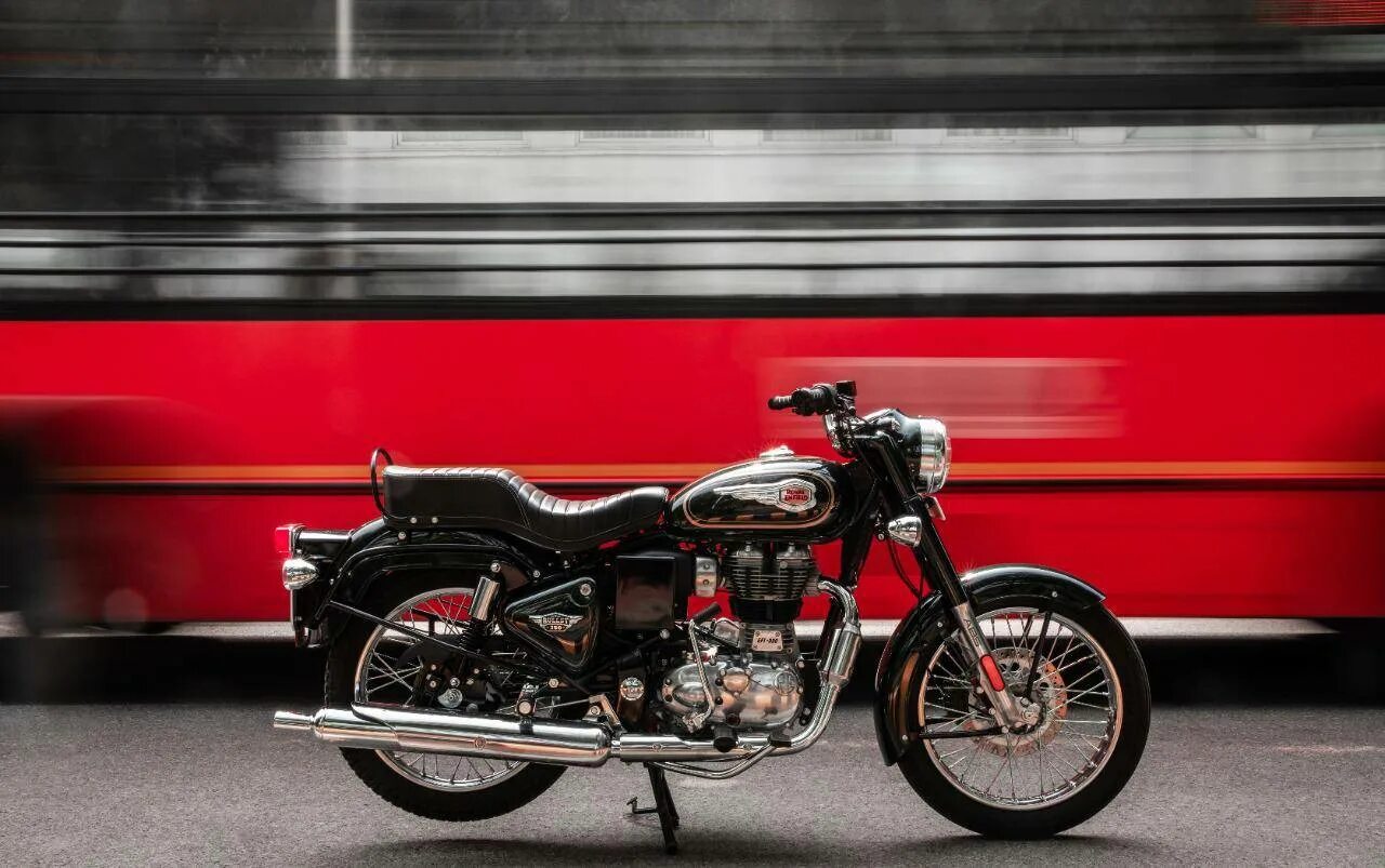 Энфилд мотоцикл купить. Роял Энфилд мотоцикл. Английский мотоцикл Royal Enfield. Мотоцикл Энфилд буллит. Энфилд мотоцикл Индия.